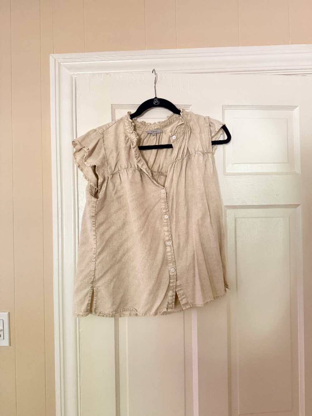 Rails Short Sleeve Blouse in Light Tan - Size Small